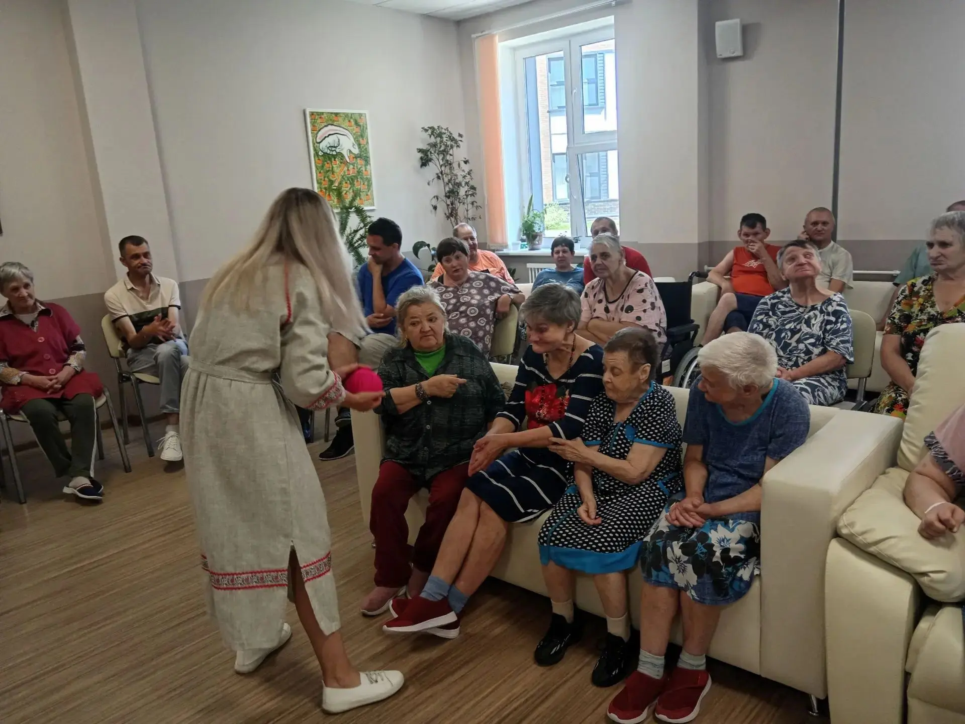 «Русские народные посиделки» в «Заботе»!

Команда Чернской библиотеки побывала в Красивском доме для