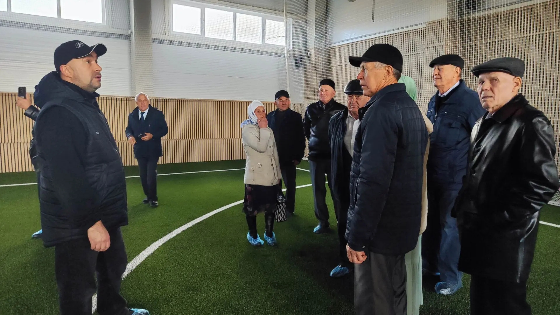 Өлкәннәр декадасы кысаларында авыл хуҗалыгы тармагында озак еллар намуслы хезмәт куеп, ...