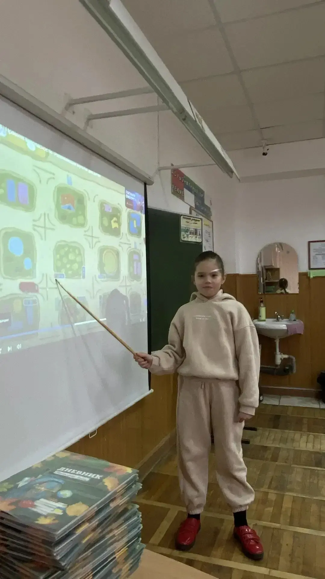 Неделя безопасности в школе № 6: Учимся быть внимательными и ответственными 🚦🔥 В нашей школе прошла 