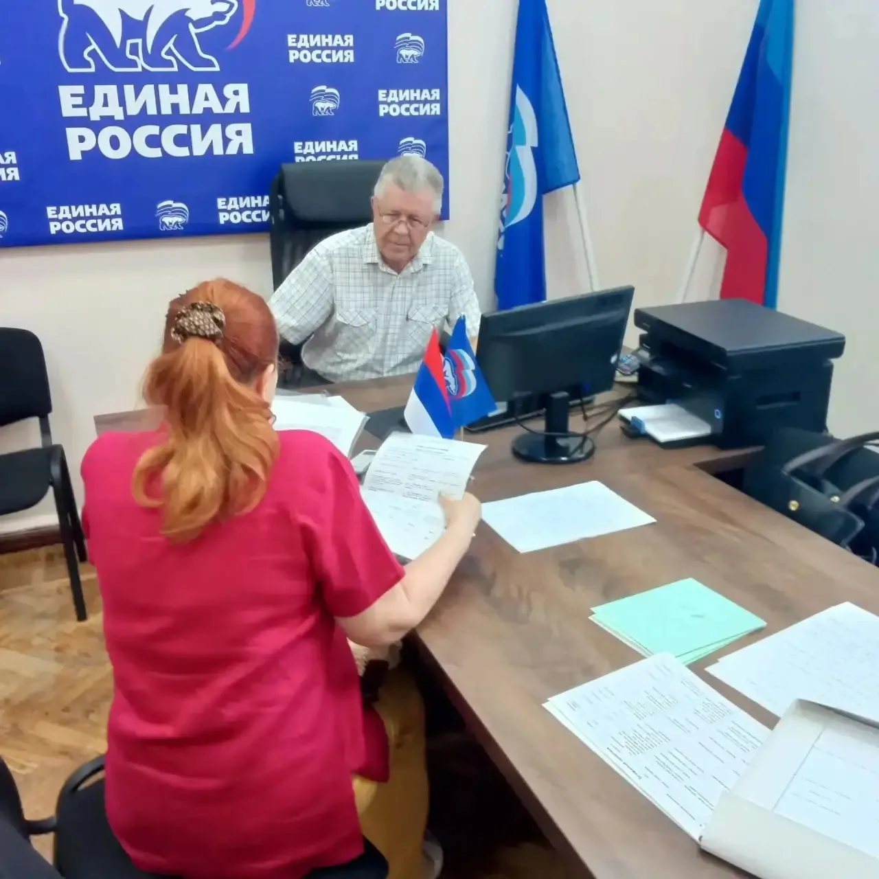 👥Депутаты Совета Краснодонского муниципального округа Виктор Шабанов и Наталья Полухин...