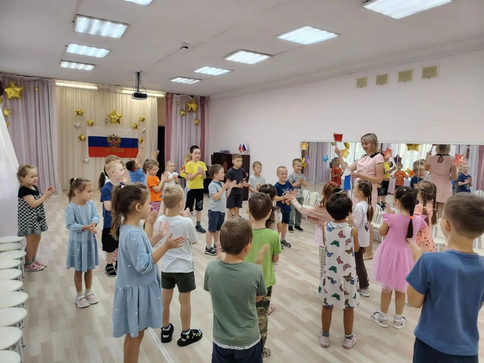 22 августа наш флаг отмечает свой собственный праздник - День Государственного флага Ро...