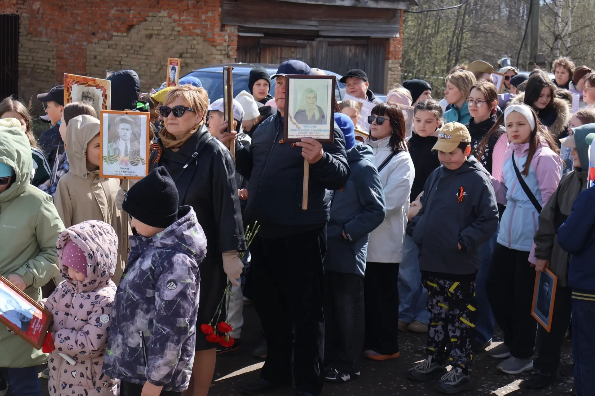 «Бессмертный полк»: наши ученики, родители и учителя прошли вместеВ День Победы наша шк...