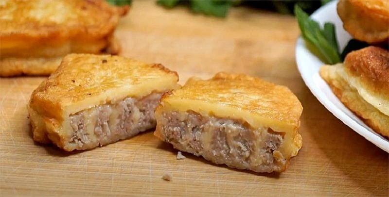 Вместо котлет — мясной рулет с сыром: сочное блюдо для уютных зимних вечеров
