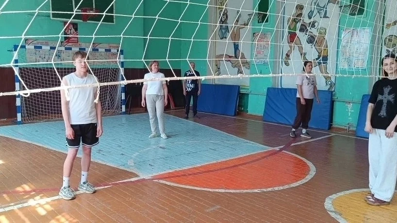 "Семейный  клуб: турнир школьного единства. Родители, дети, учителя",  снова в деле👍👍...
