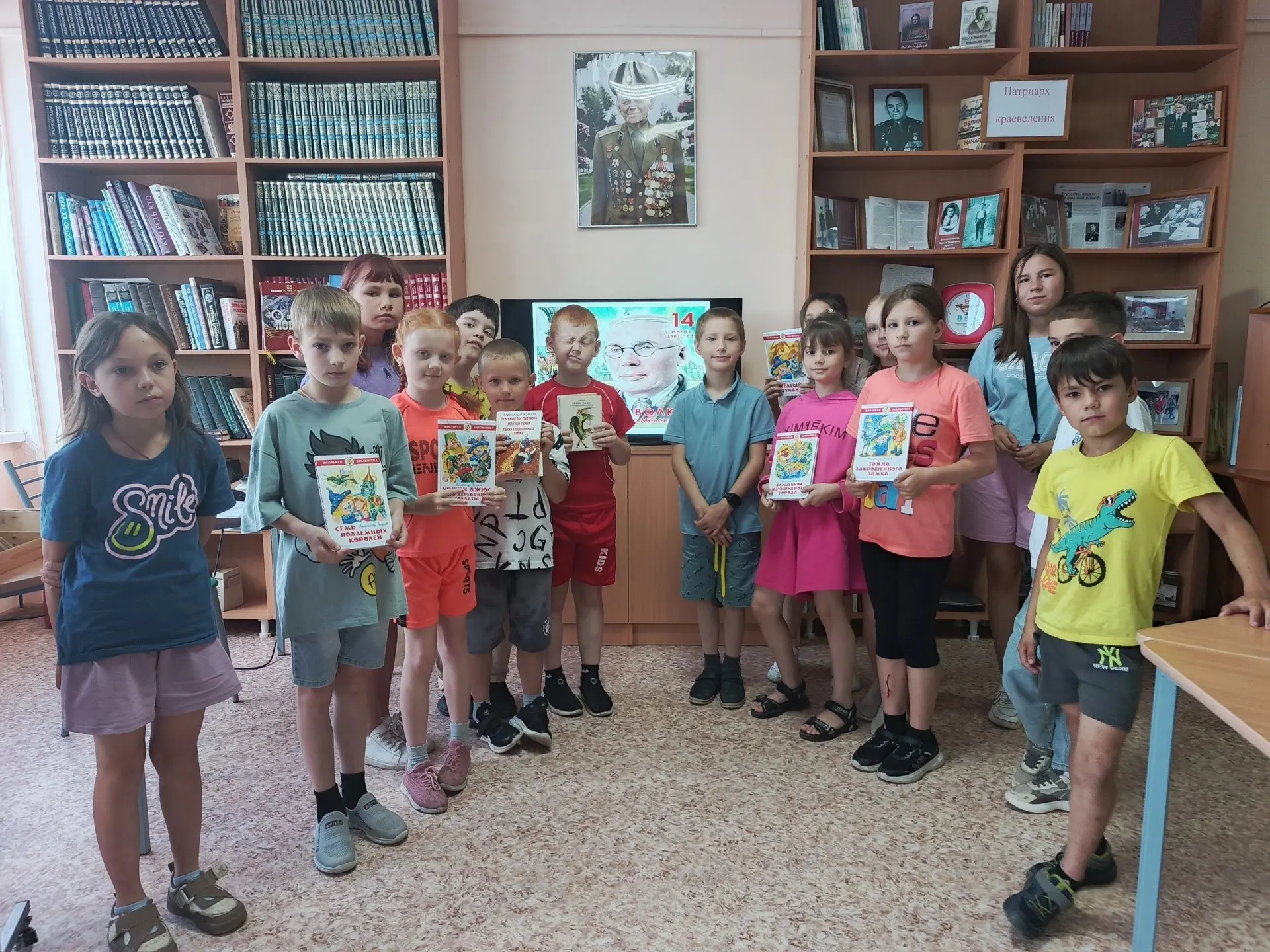 В рамках регионального проекта «Сказки для детей и взрослых» в Салмановской модельной библиотеке про