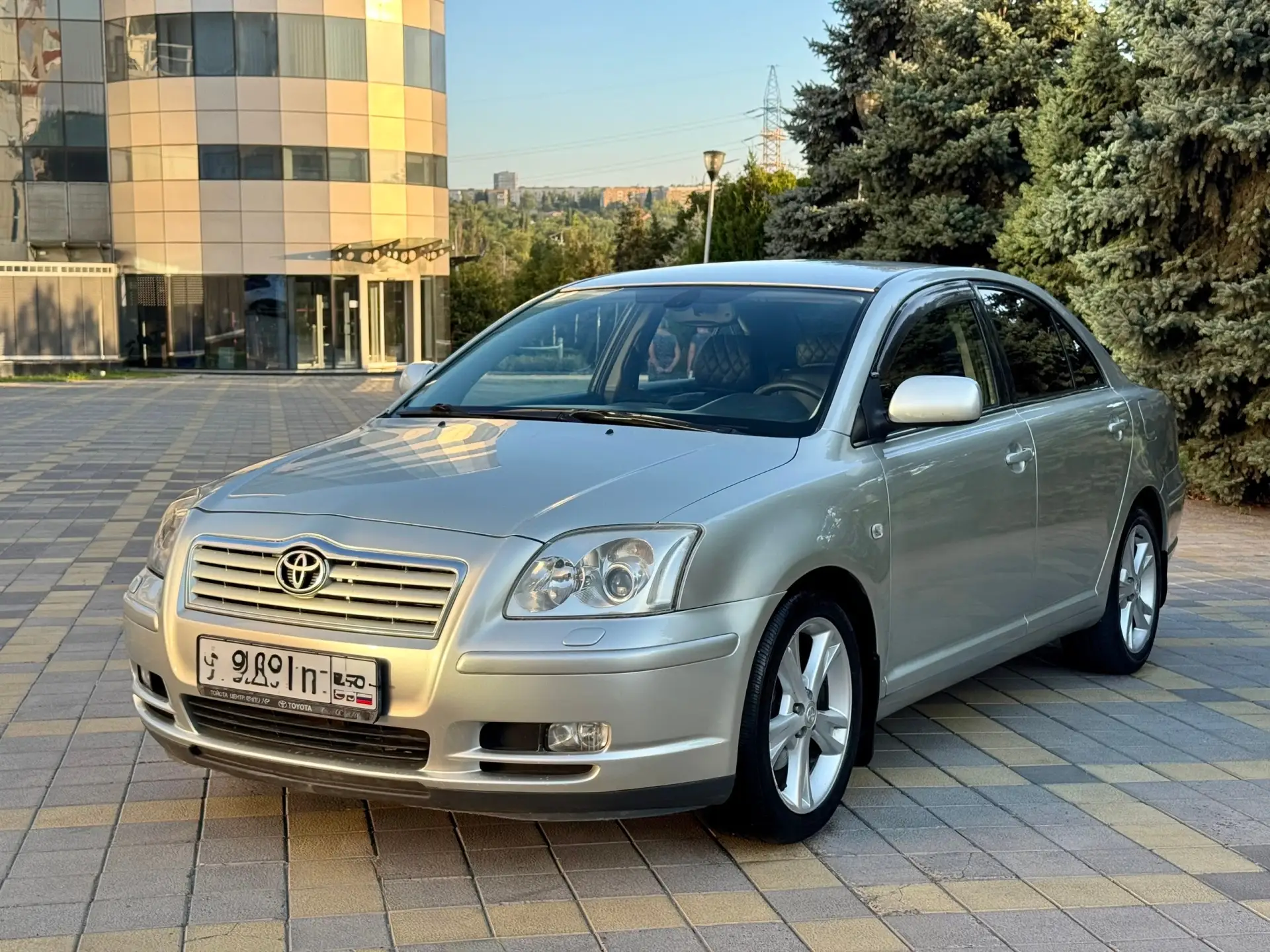 Продам Toyota Avensis