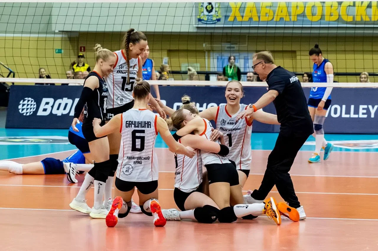 «Амурские Тигрицы» сенсационно выиграли домашний этап Кубка России по женскому волейболу