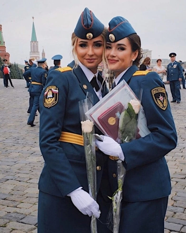 #ВБ #Отбой #Споки #Сладких #Снов #Девушка #Оружие #НаНочь #соружием #вформе #красавица