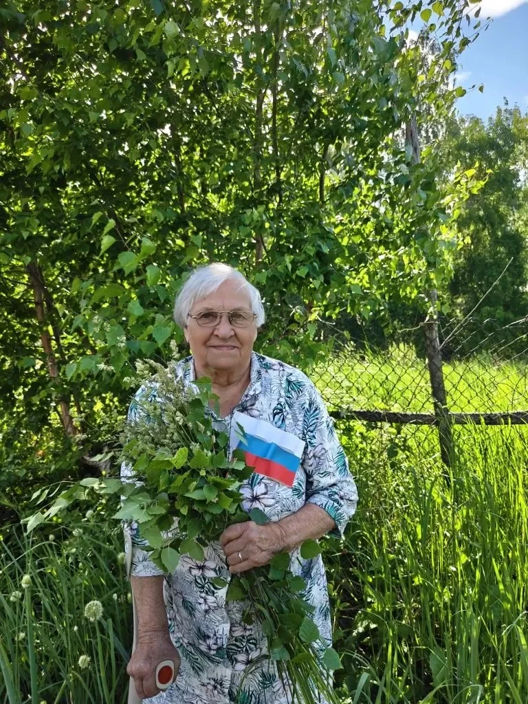 В преддверии празднования Дня России, который страна отмечает 12 июня, социальные работники Комплекс