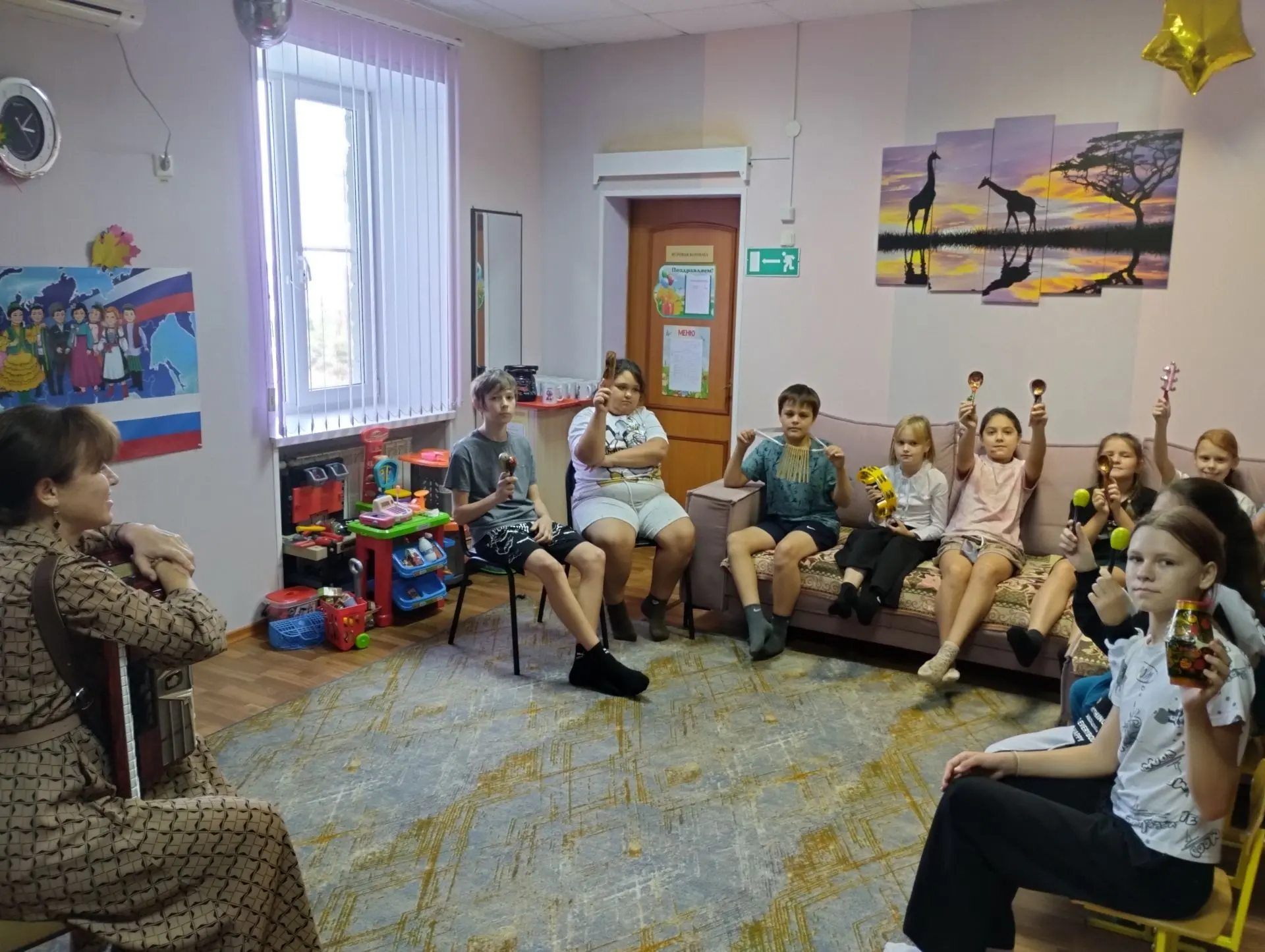 Сегодня, в отделении дневного пребывания "Камышинского СРЦ " царила  атмосфера вдохнове...