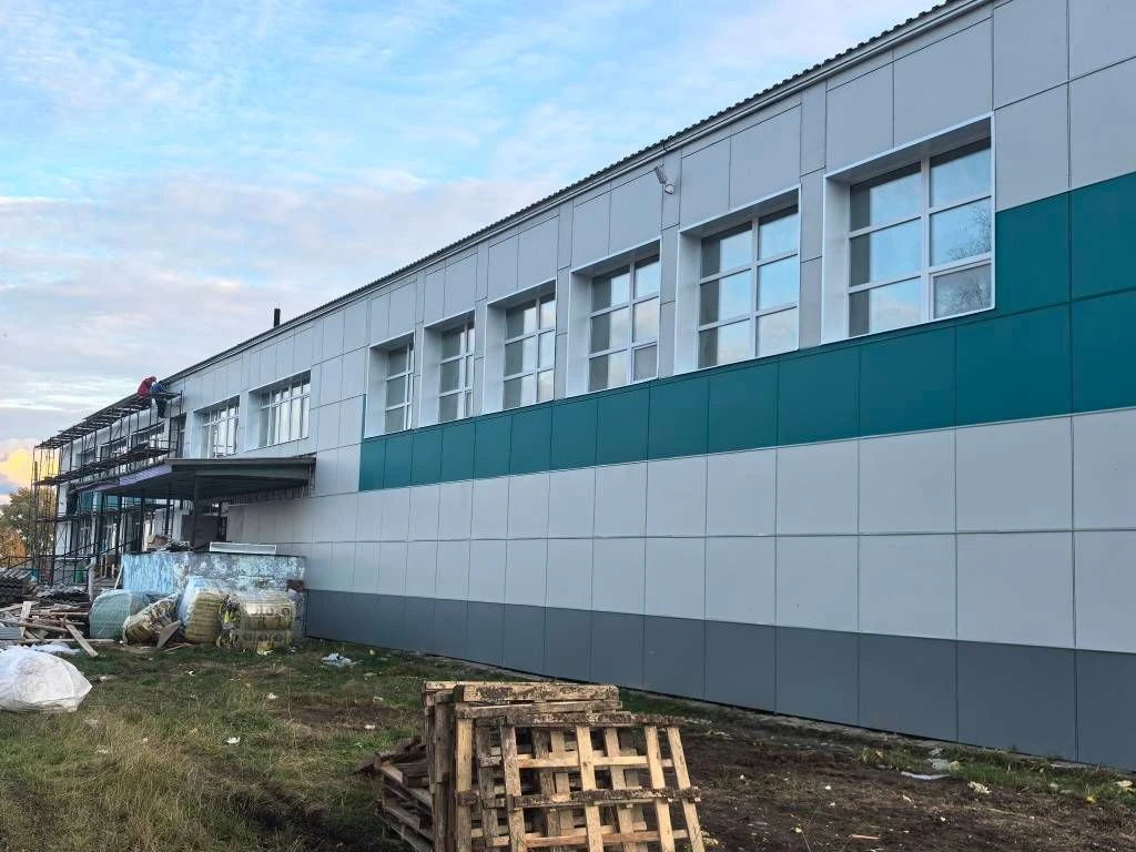 В Косланской средней школе активно продолжается капитальный ремонт