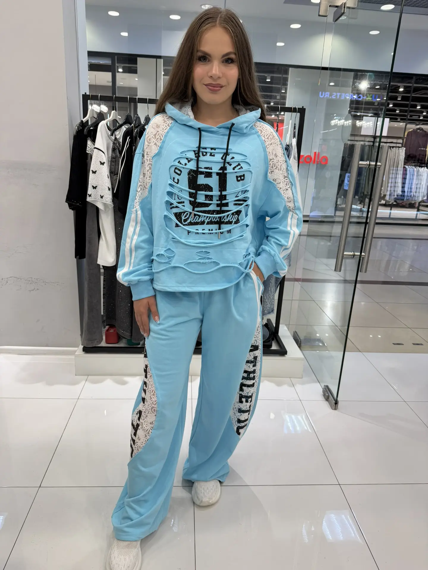 Костюм 💣💣💣🔥🔥🔥
Размер:     42 44 46 48 50
Цена:         7.950₽
