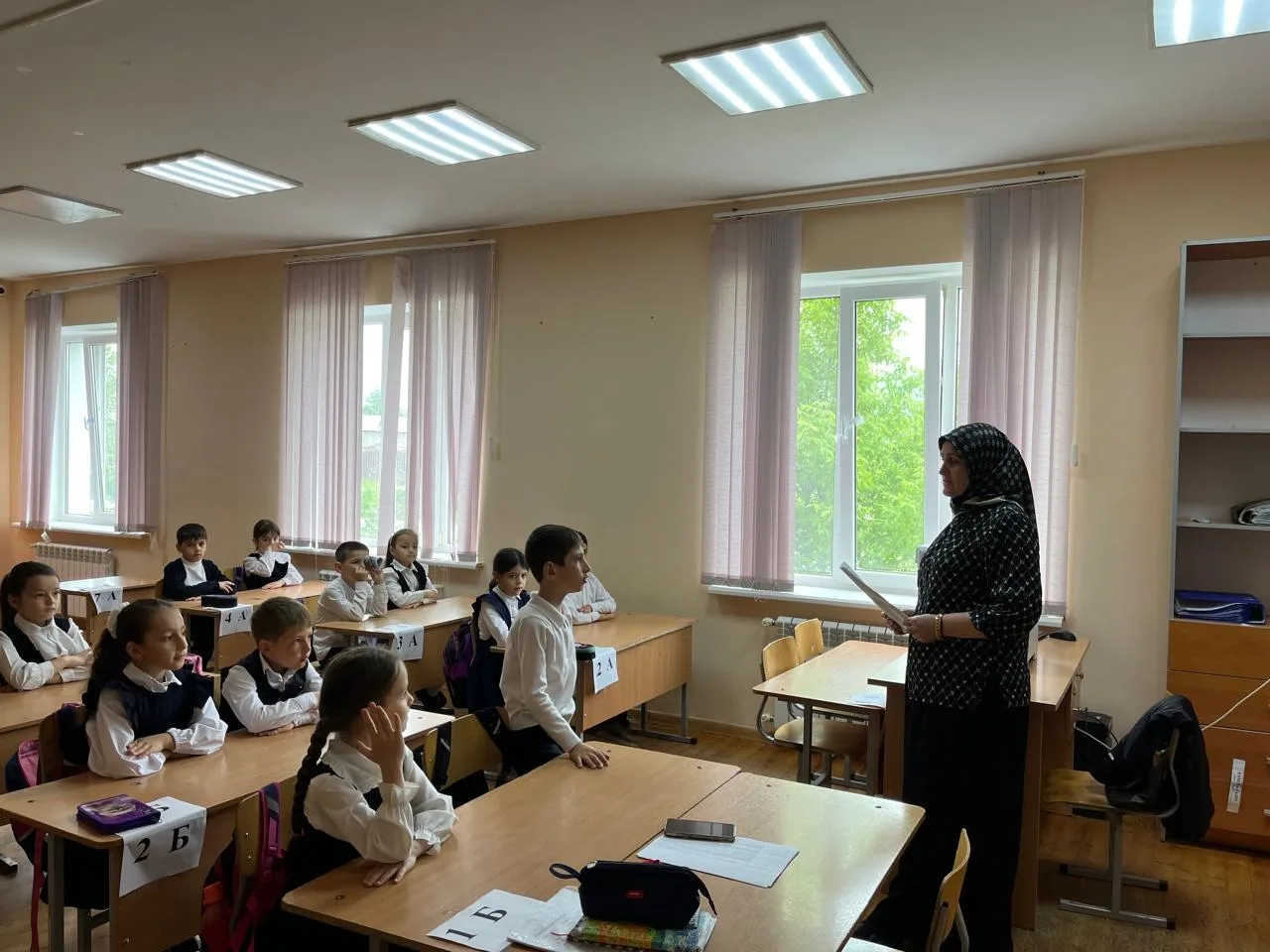 Разговоры о важном: ценности, которые нас объединяют 🇷🇺   Сегодня, 18 мая, в нашей школе прошло итог