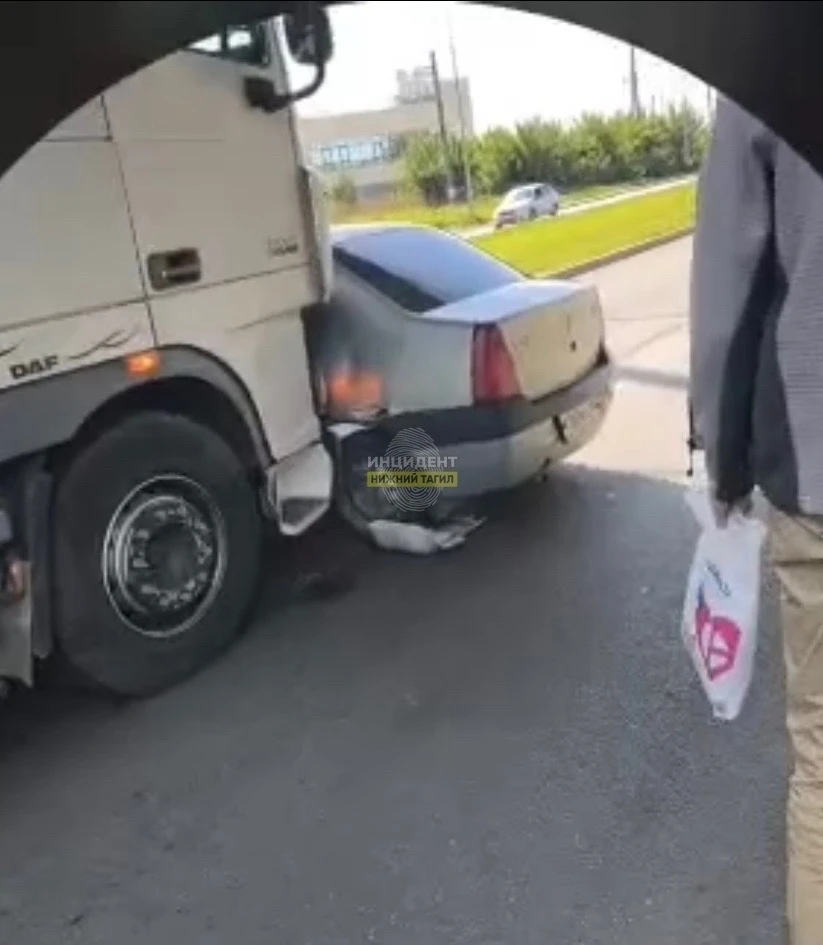 ⭕ ДТП на Кулибина парализовало движение