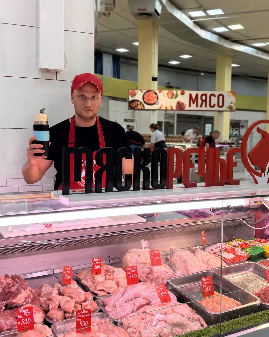 Что пьёт Андрей во время сборки заказов? 🧐