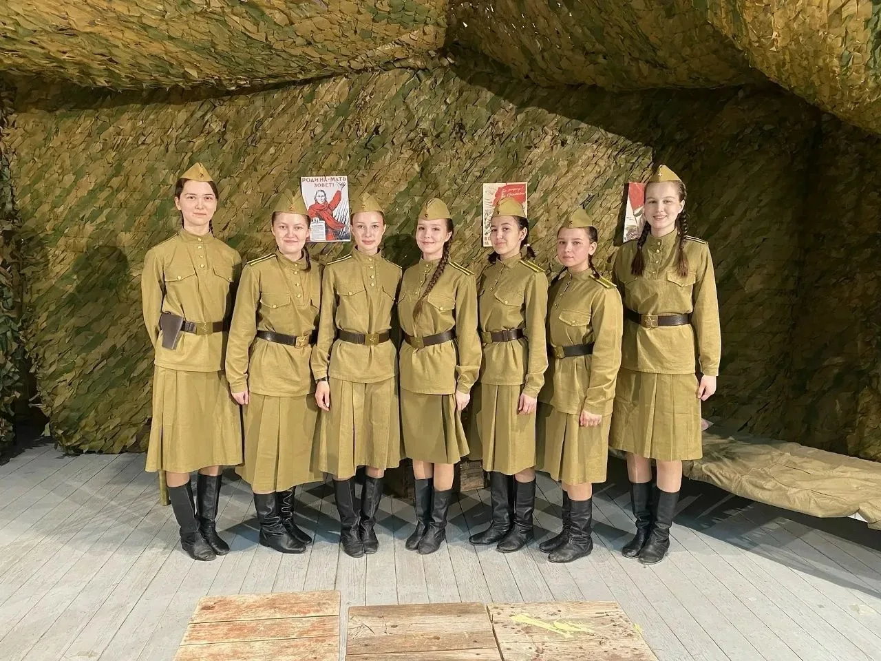 Чепья авылы мәдәният йортында Гөлшат Мөхәмәтшинаның «Миләш чыпчыклары» спектакле күрсәтелде.  Балтач