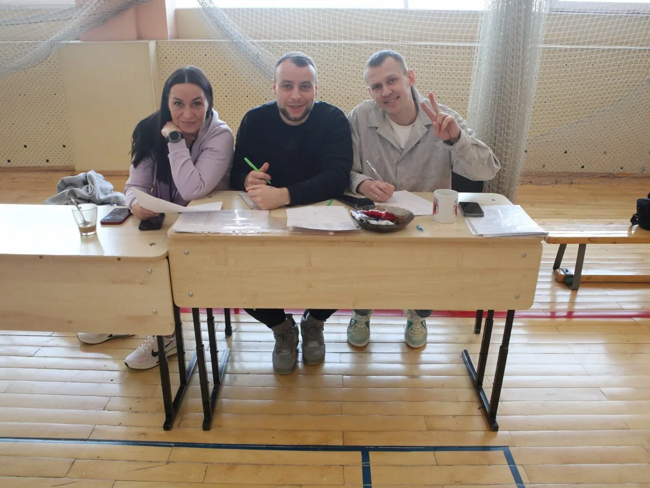 📢 Сегодня наша школа стала площадкой проведения соревнований по настольному теннису для школ Ленинск