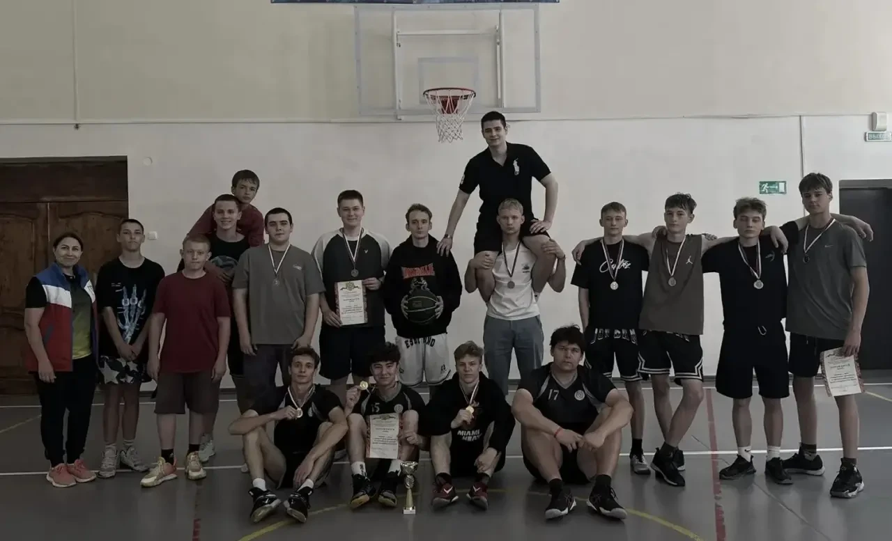 🏀✨13 июня в спортивном зале ФСК с.Поляна прошли муниципальные соревнования по стритболу среди мужск