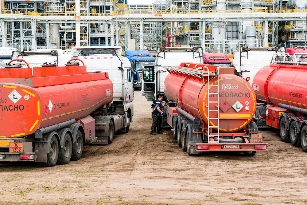 ⛽️ В России продлили запрет на экспорт бензина до 2027 года

Правительство решило продлить запрет на