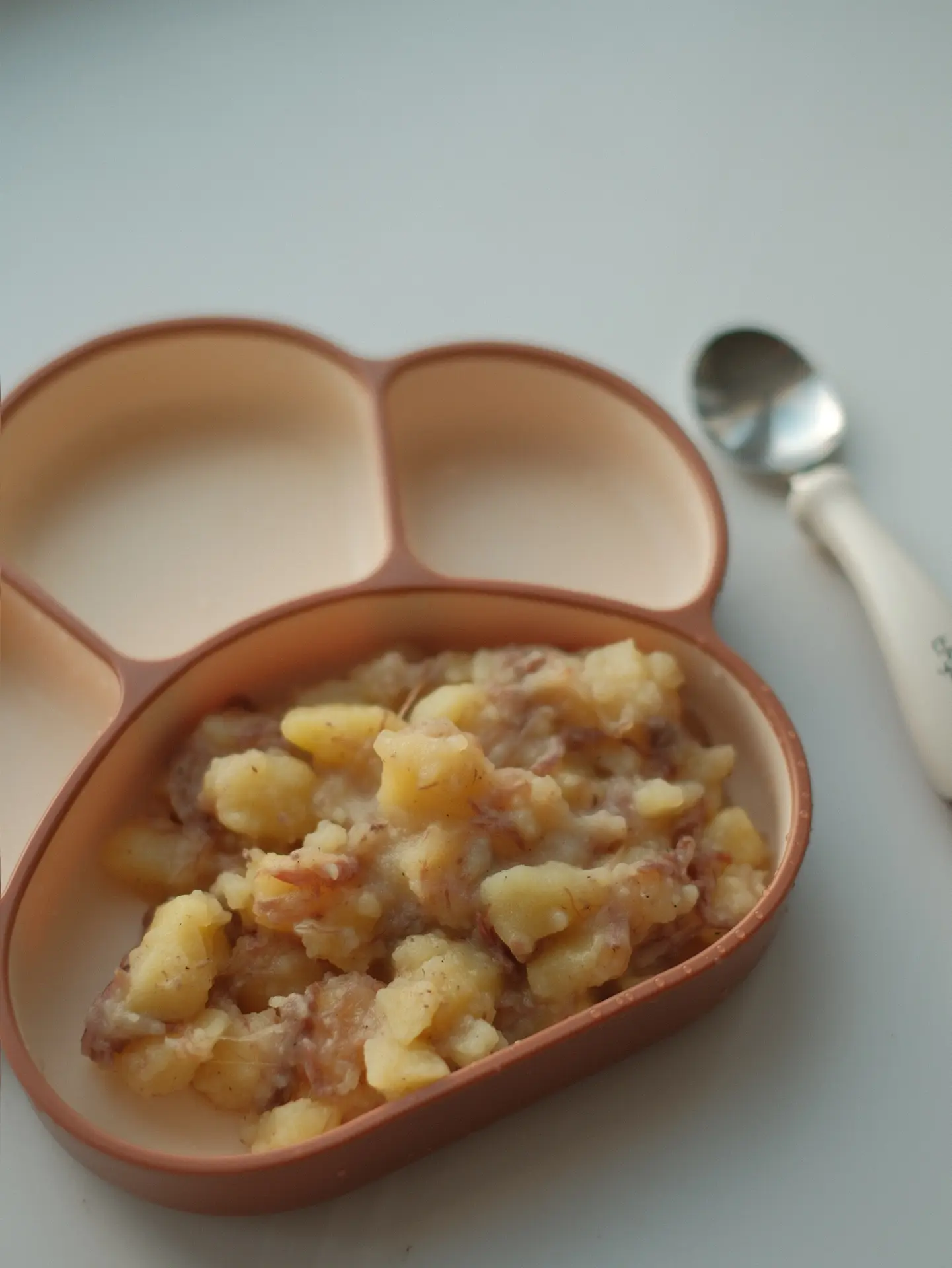 Жидкая картошка с тушенкой