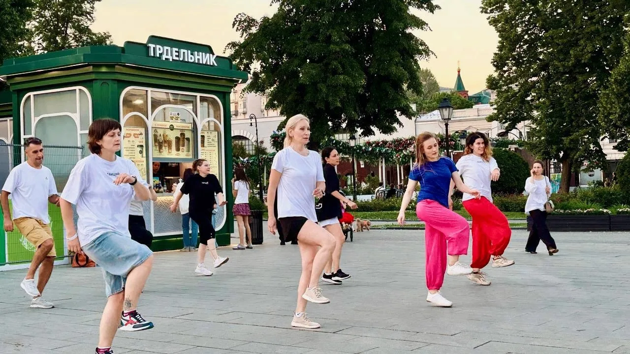 В саду «Эрмитаж» пройдут занятия для любителей спорта: зарядка для тела и отдых для сердца, все в од
