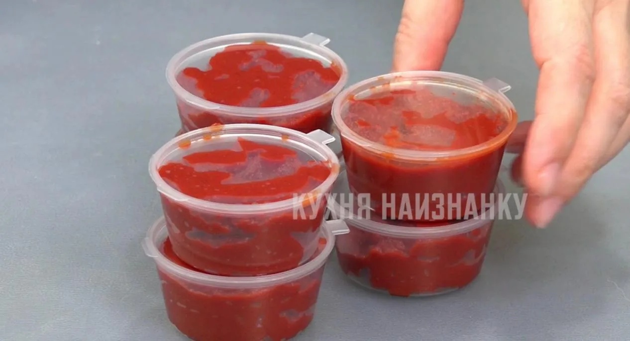 Как перестать выбрасывать продукты и научиться использовать морозилку не только для мяса.  Это треть