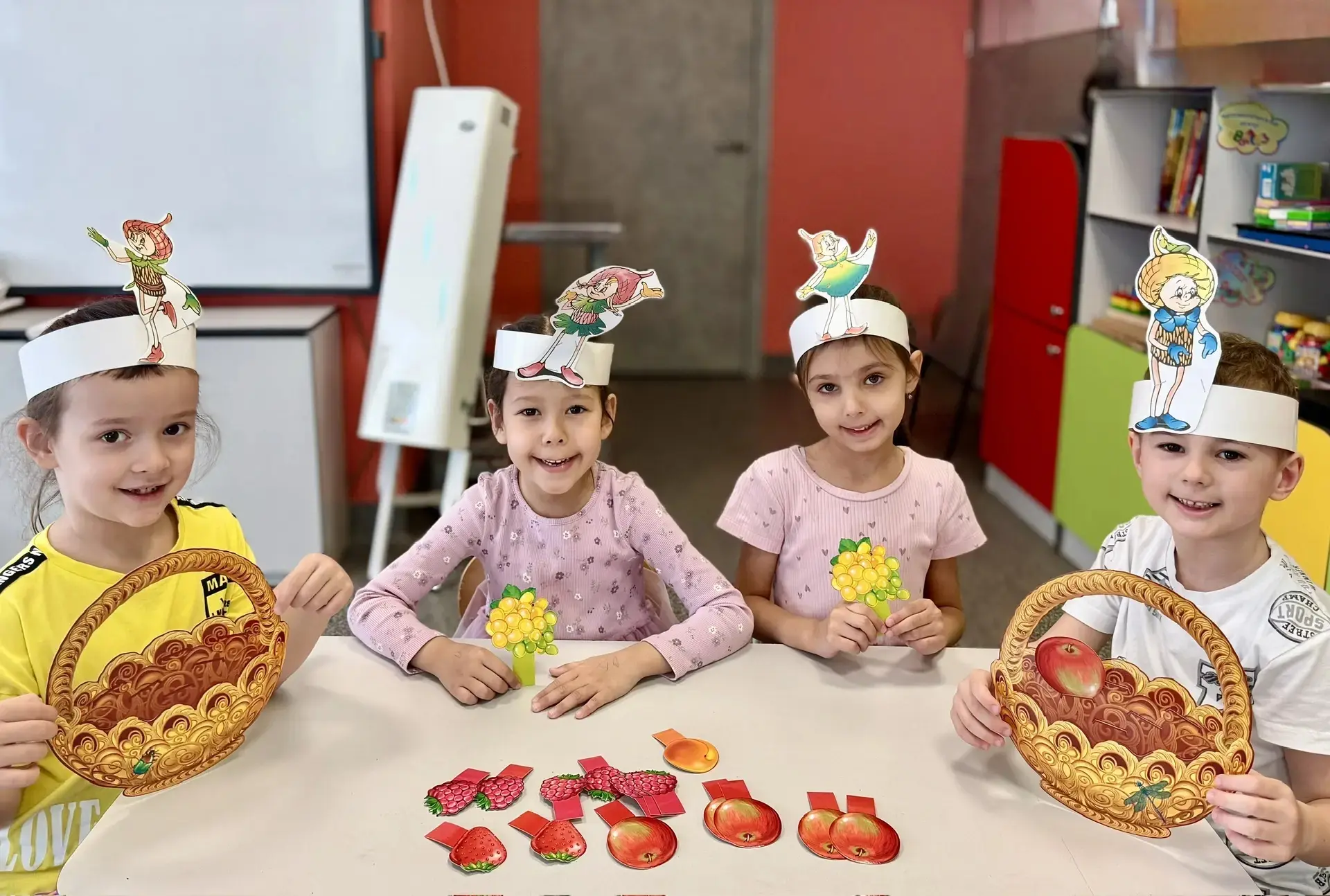 🎉 День рождения Эколят в детском саду! 🌿
Наши ребята отметили яркий праздник — Всероссийский «День