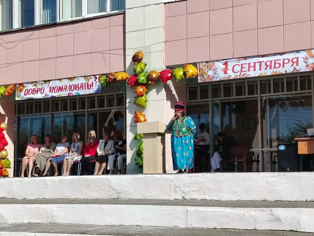 Вот и прозвенел первый для новых учеников нашей школы.🔔