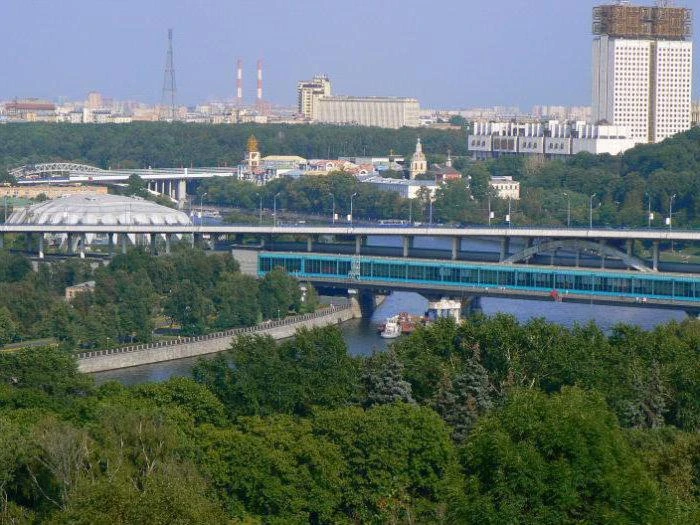 Разбор объекта: как устроены самые крутые здания, дороги мира и техника  Единственная в мире станция