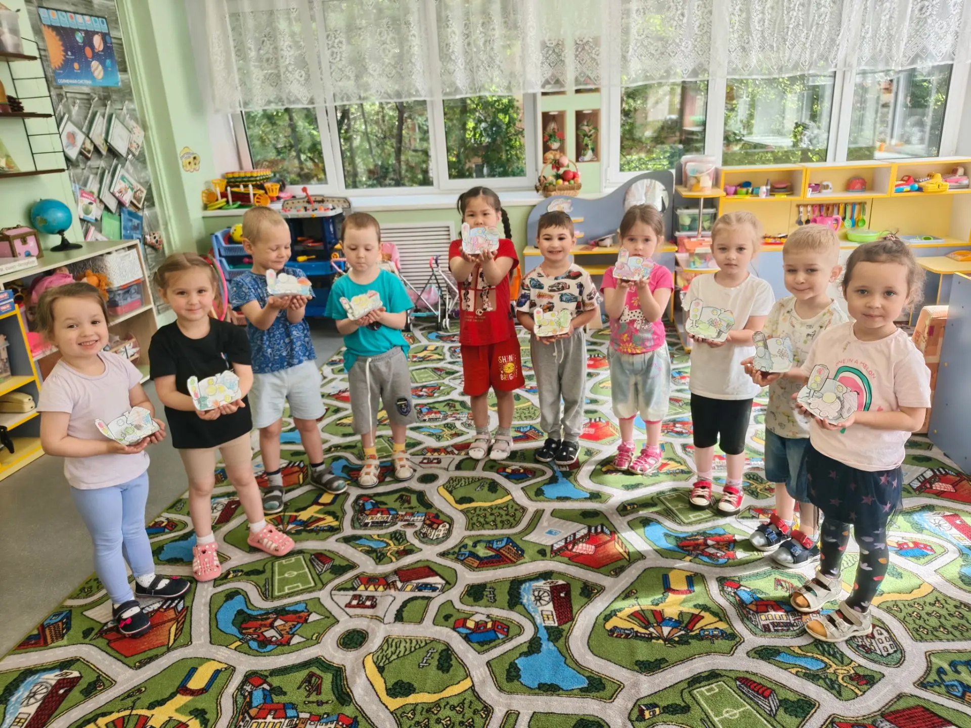 ☀️ Лето — пора прогулок, веселья и новых открытий! 
Но очень важно помнить о безопасности на
 дорога