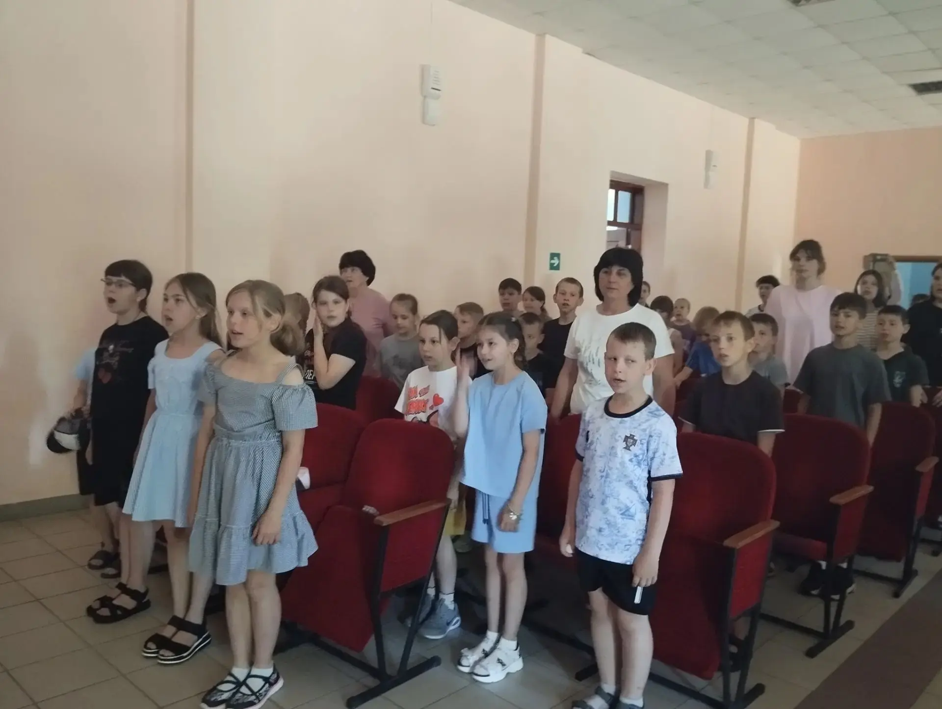 В школьном лагере проведены мероприятия, посвящённые Дню России