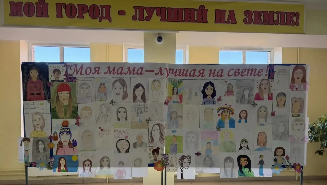 В преддверии самого нежного весеннего праздника — 8 Марта — наши юные художники из начальной школы п