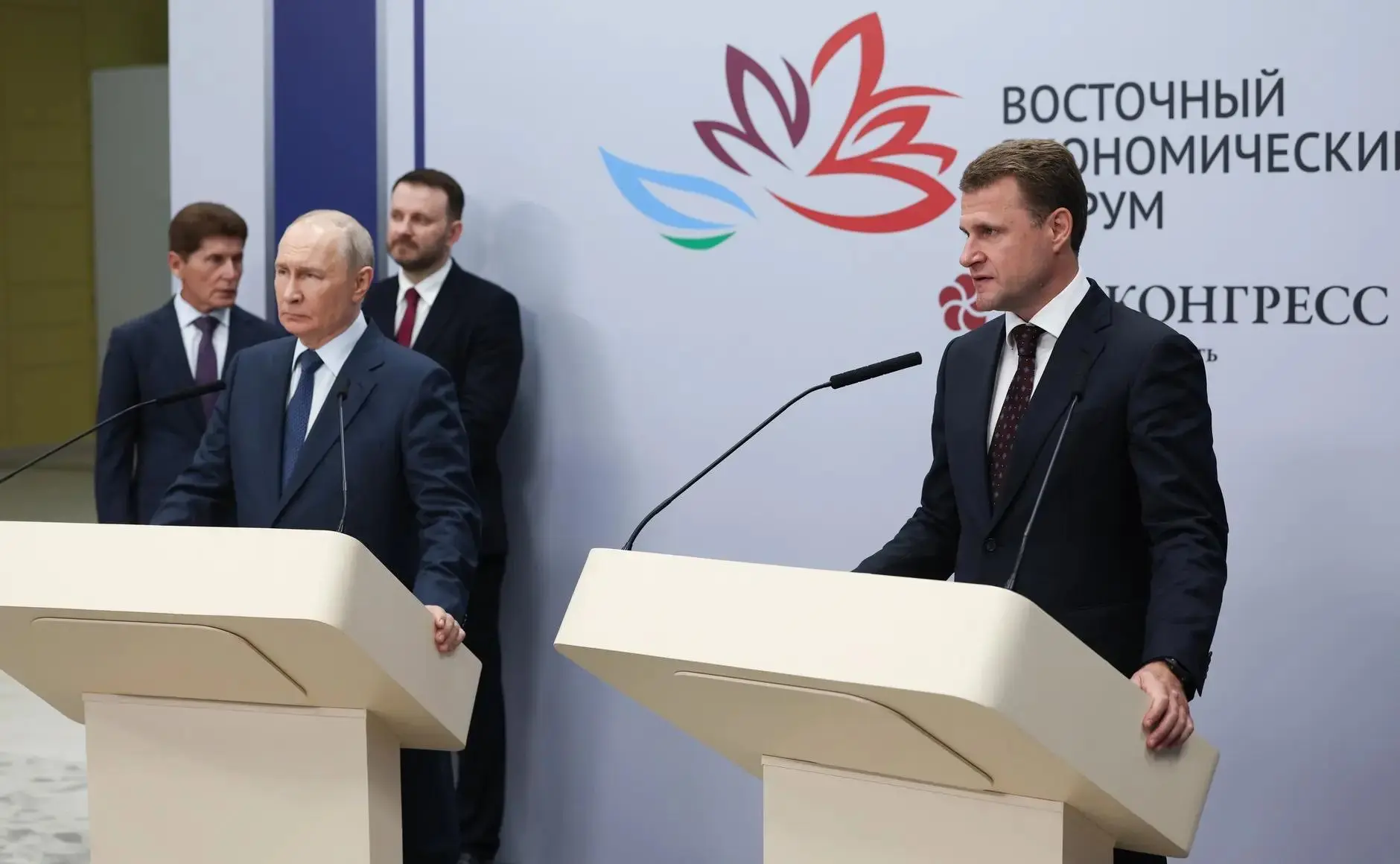 ✅ ВЭФ-2026: Владимиру Путину представили результаты развития Дальнего Востока