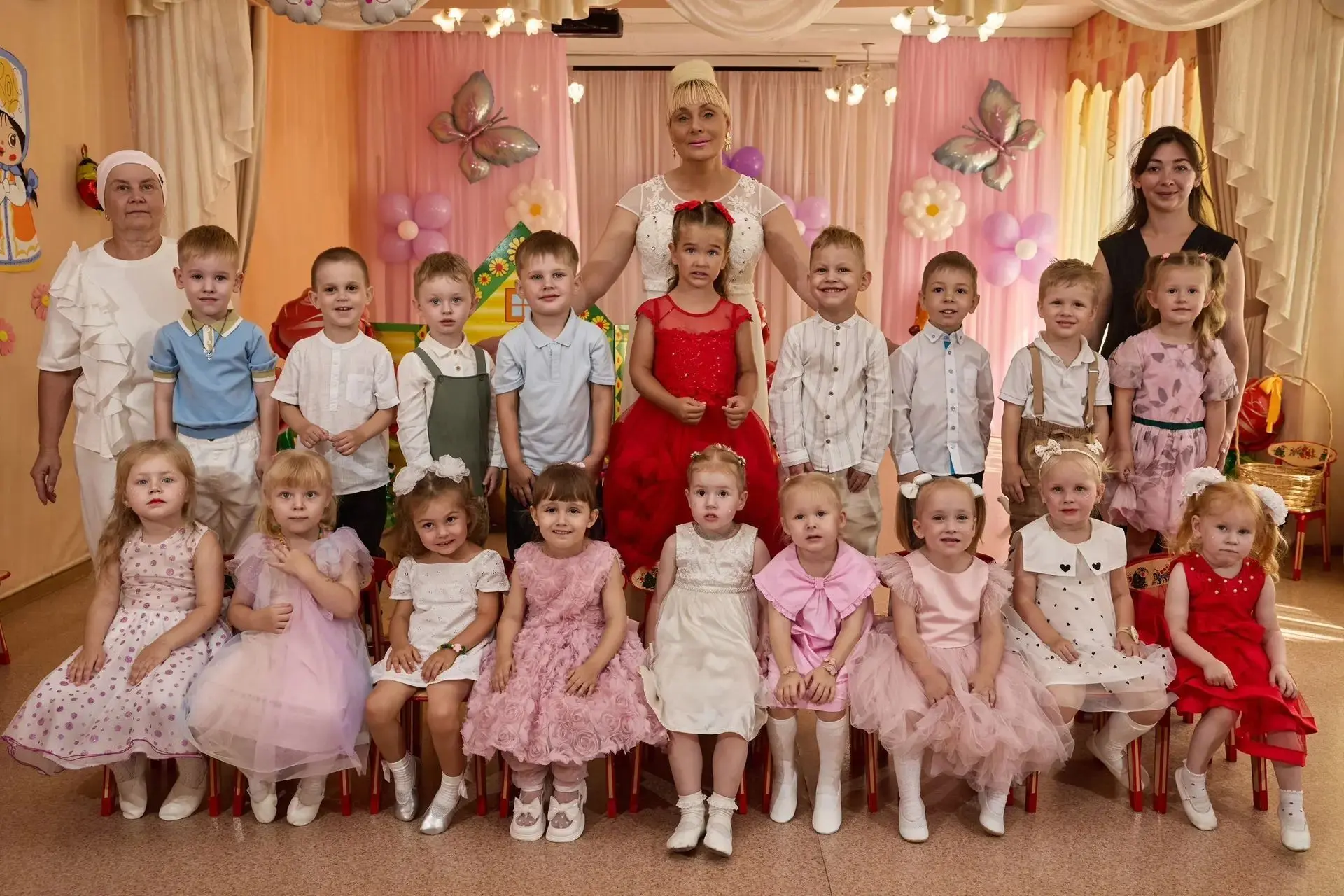 Первый выпускной: как наши малыши стали совсем большими! 🎓👶 
 В нашей ясельной группе был особенны