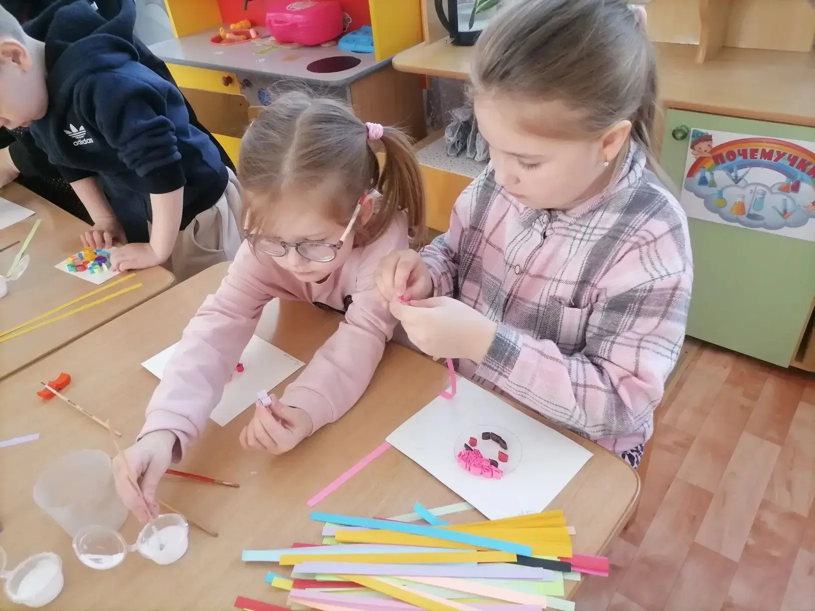 В нашем саду "Родничок, педагог дополнительного образования дома детского творчества Ми...
