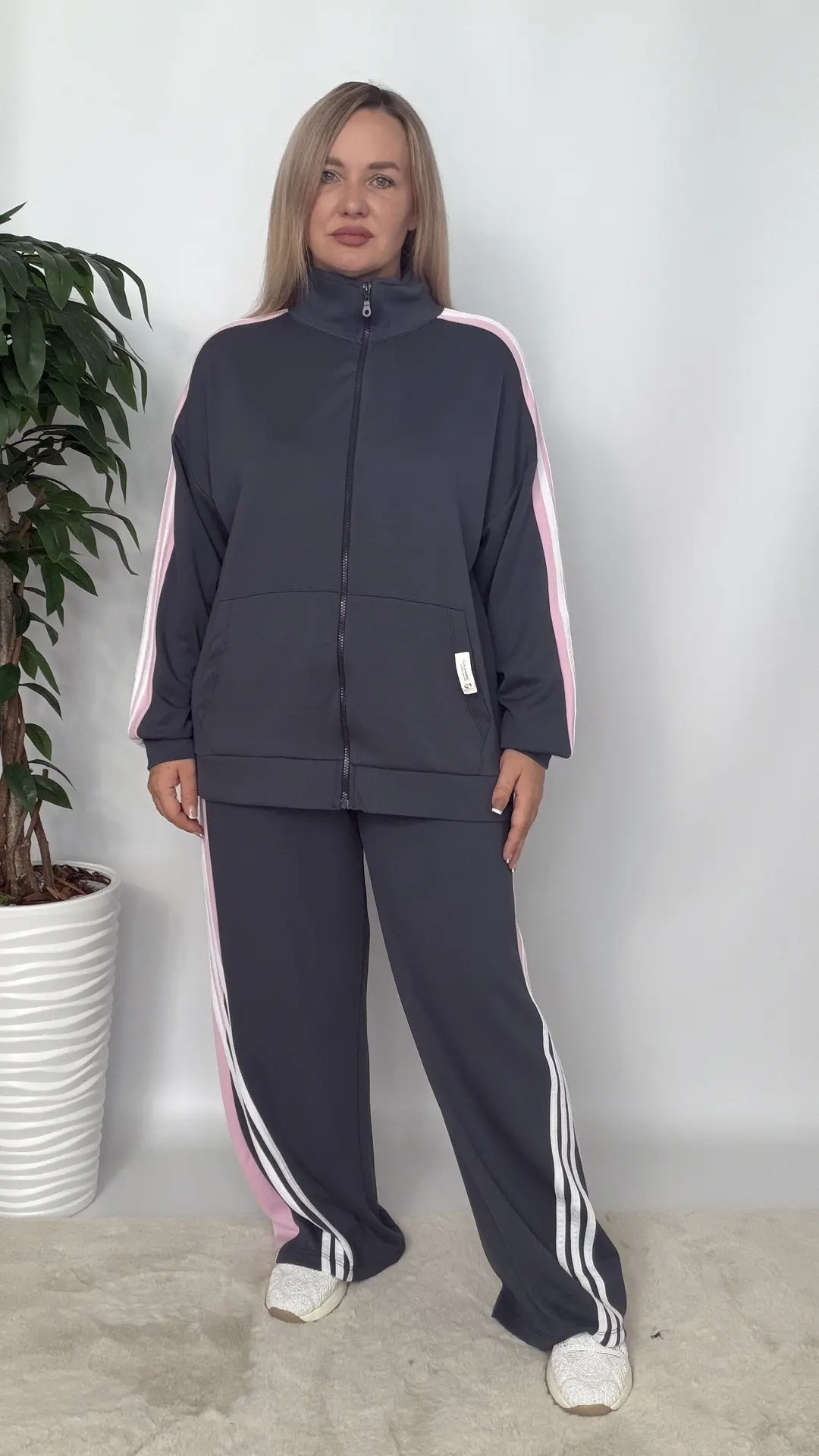 Девочки, кому актуально вещи Plus Size, обратите внимание на канал ФИФА.