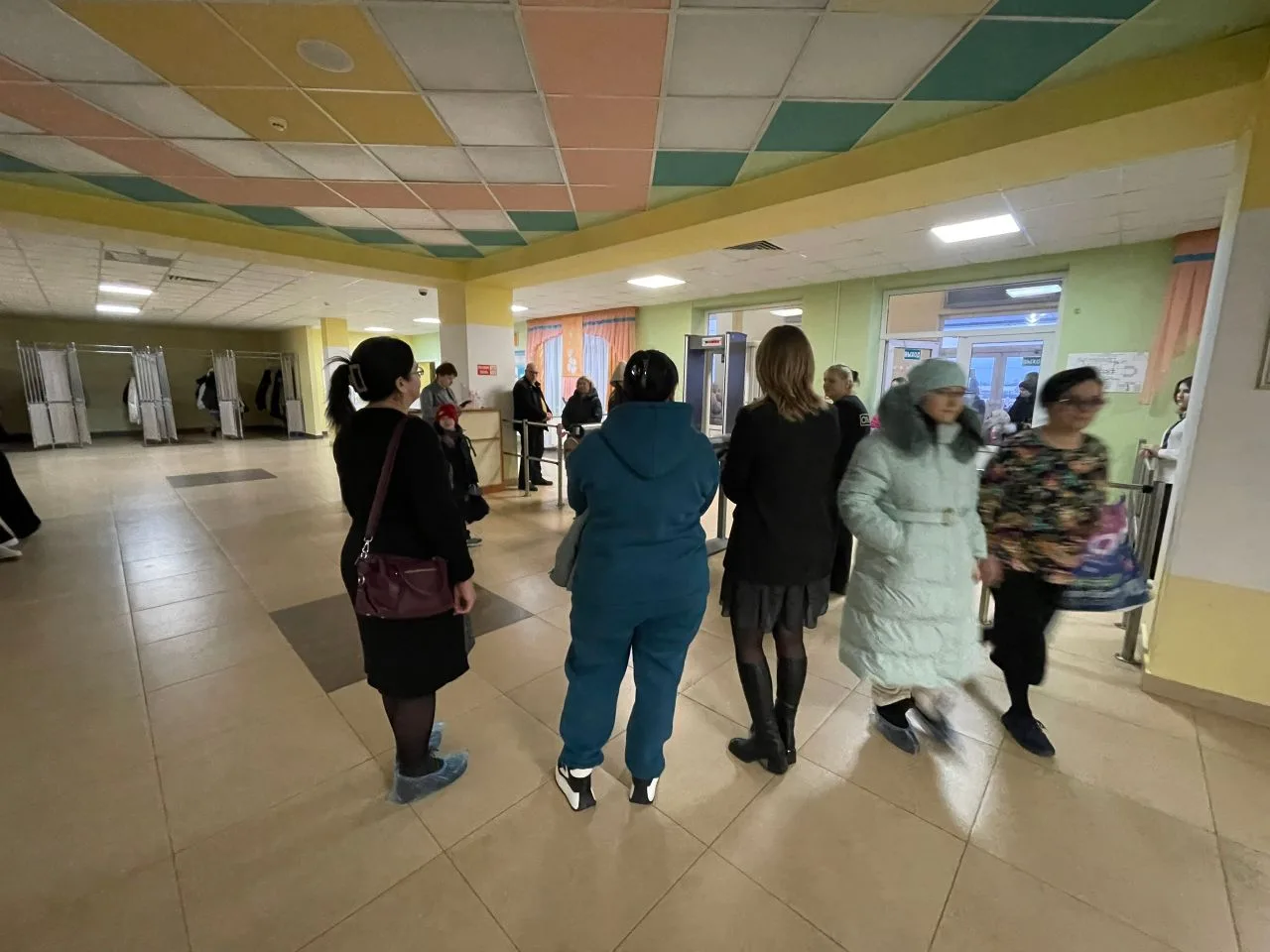 🧑‍🤝‍🧑🔐 Родительский контроль в действии!    Утро началось необычно 🕰 Сегодня родители посетили нашу 