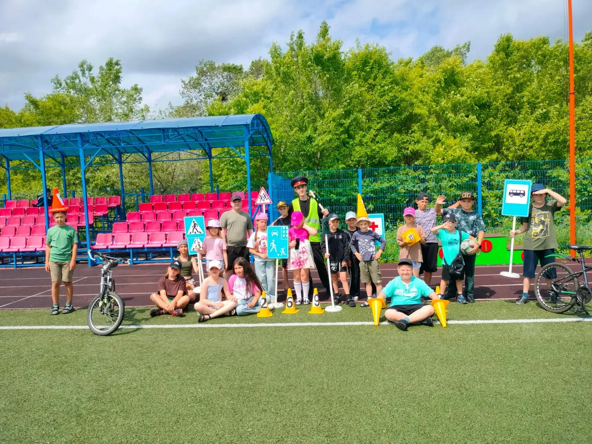 🚴‍♂️ ВНИМАНИЕ! В «Улыбке» прошел рейд «Колесо Безопасности»! 🛑

Сегодня наш пришкольный лагерь пре