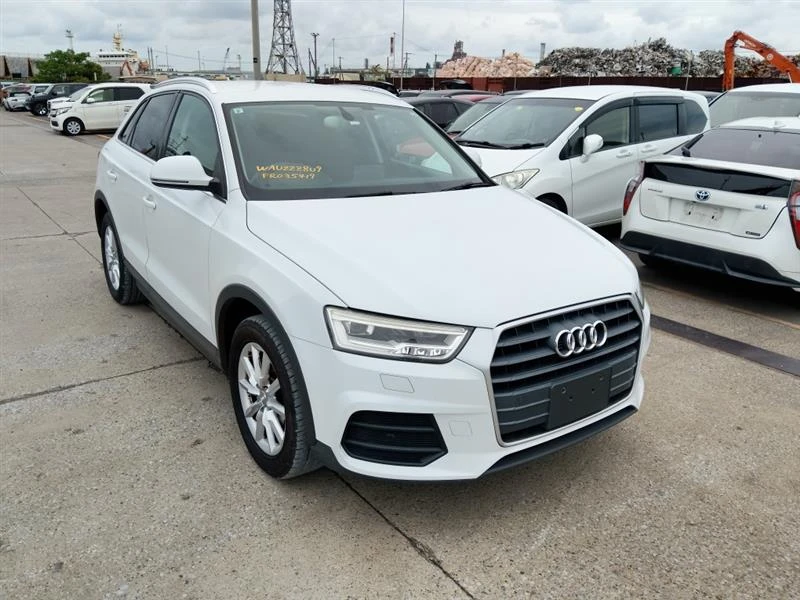 AUDI Q3 прибыла в порт.