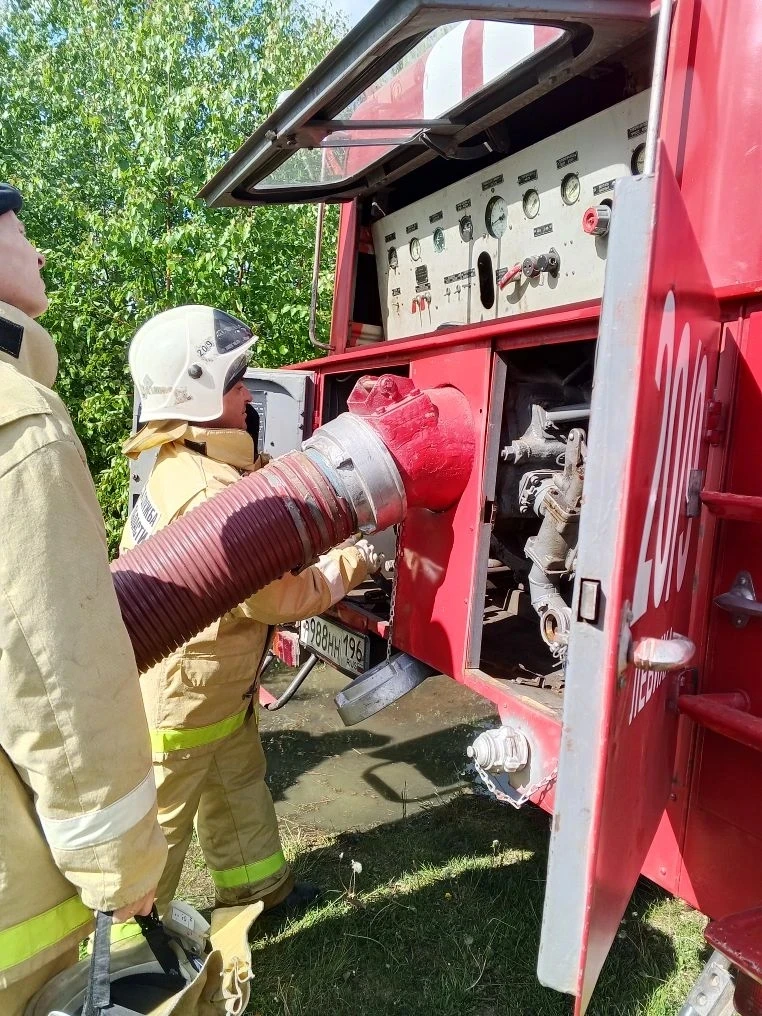 03.06.2026 года в ПЧ 20/9 п. Лёвиха проводился внутренний экзамен для  водителей. Водители продемонс