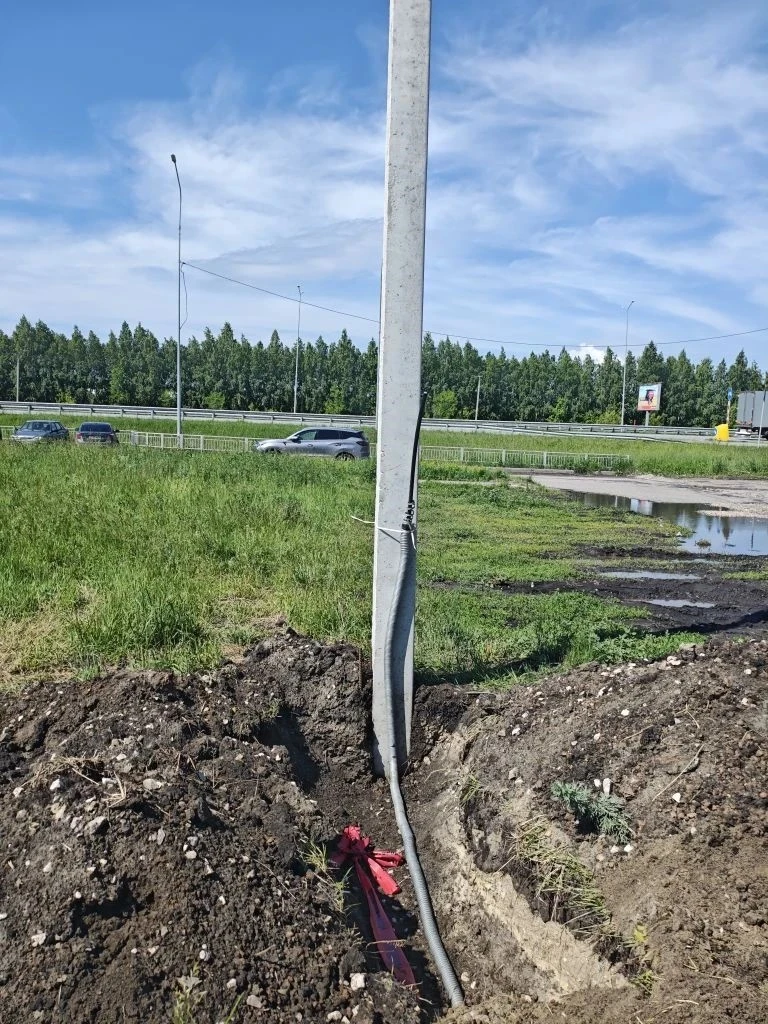 📍бульвар Знаний.

В целях снижения аварийности  на существенно  протяженной  линии освещения,   вбл