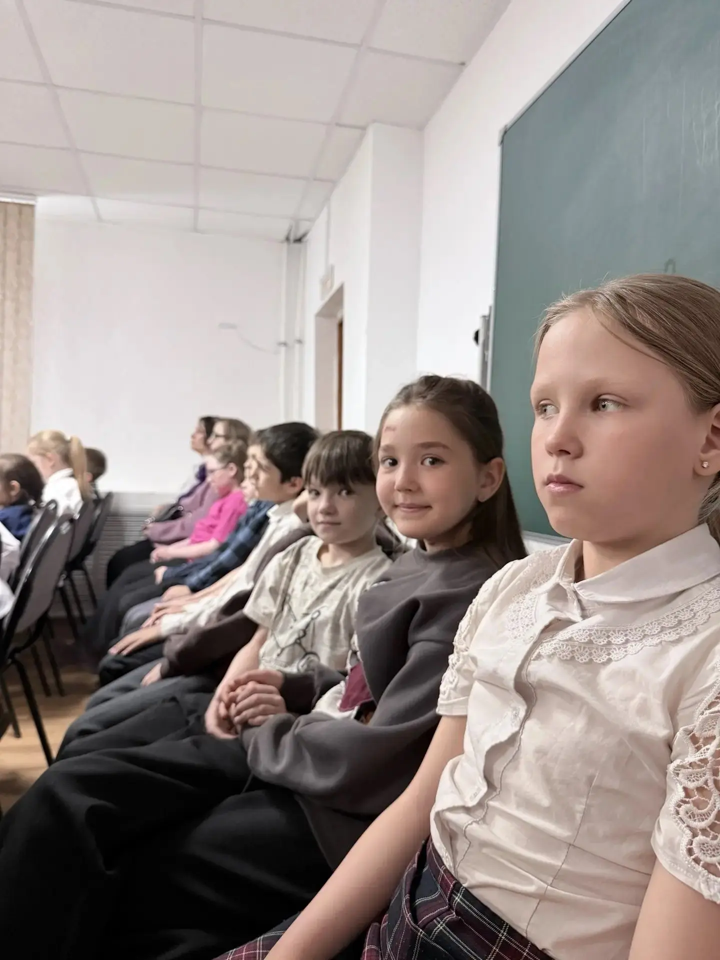 🎶 Музыкальное путешествие: как наши 2 и 3 классы ходили в гости к музыке! 🎶На днях уч...