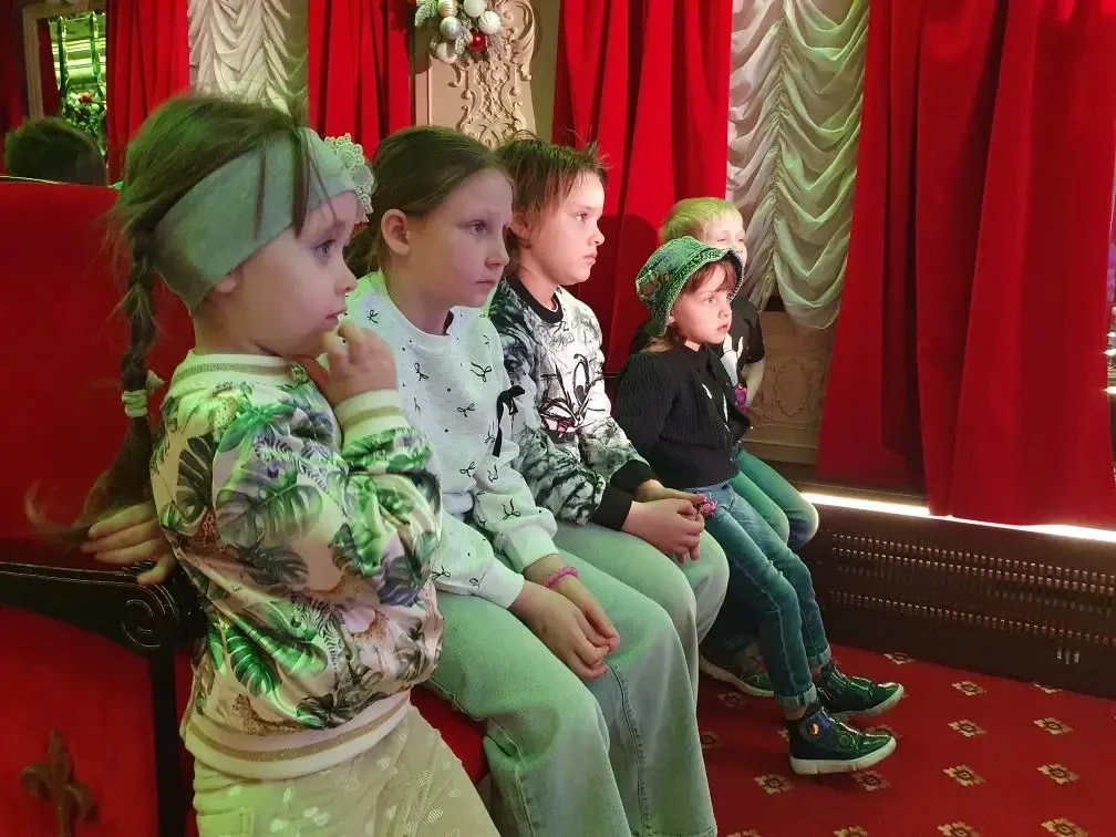 Первая остановка и первый спектакль «Театрального поезда»🎭  Приморский краевой театр кукол представи