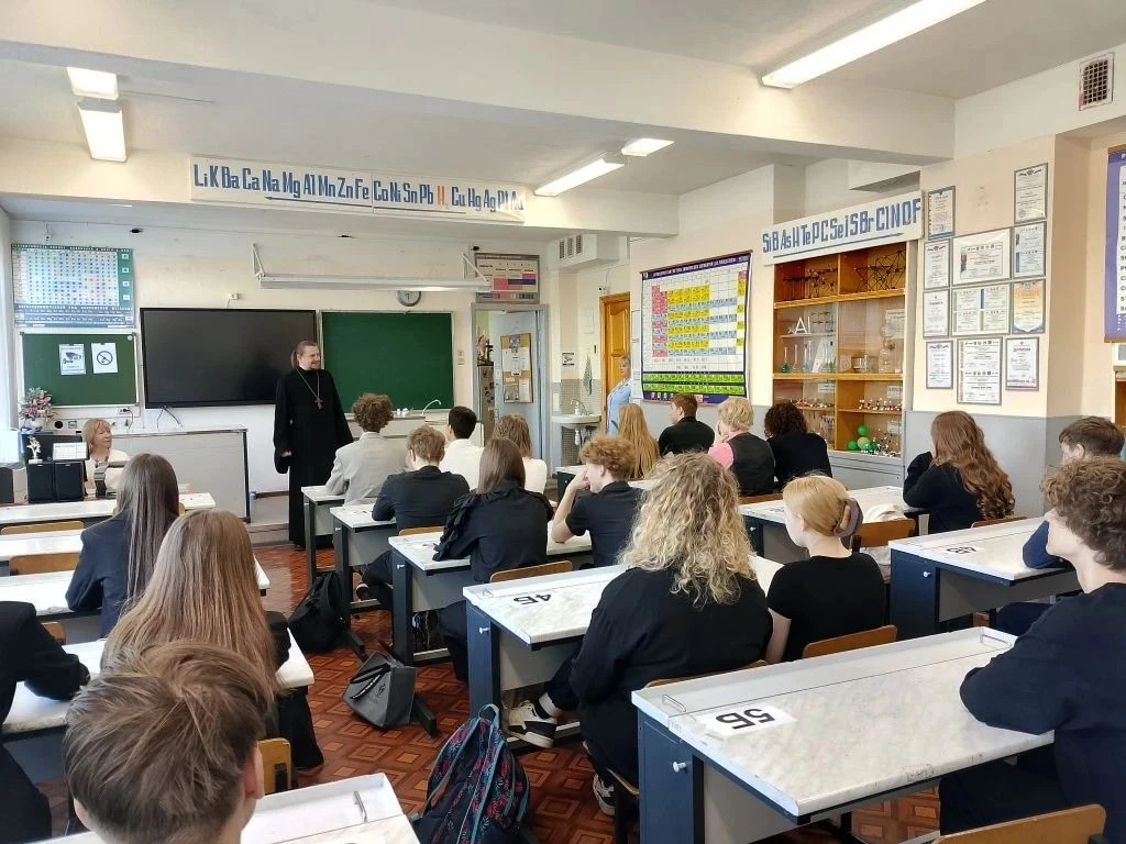 💫 Поддержка в важный момент: встреча выпускников с духовным наставником
