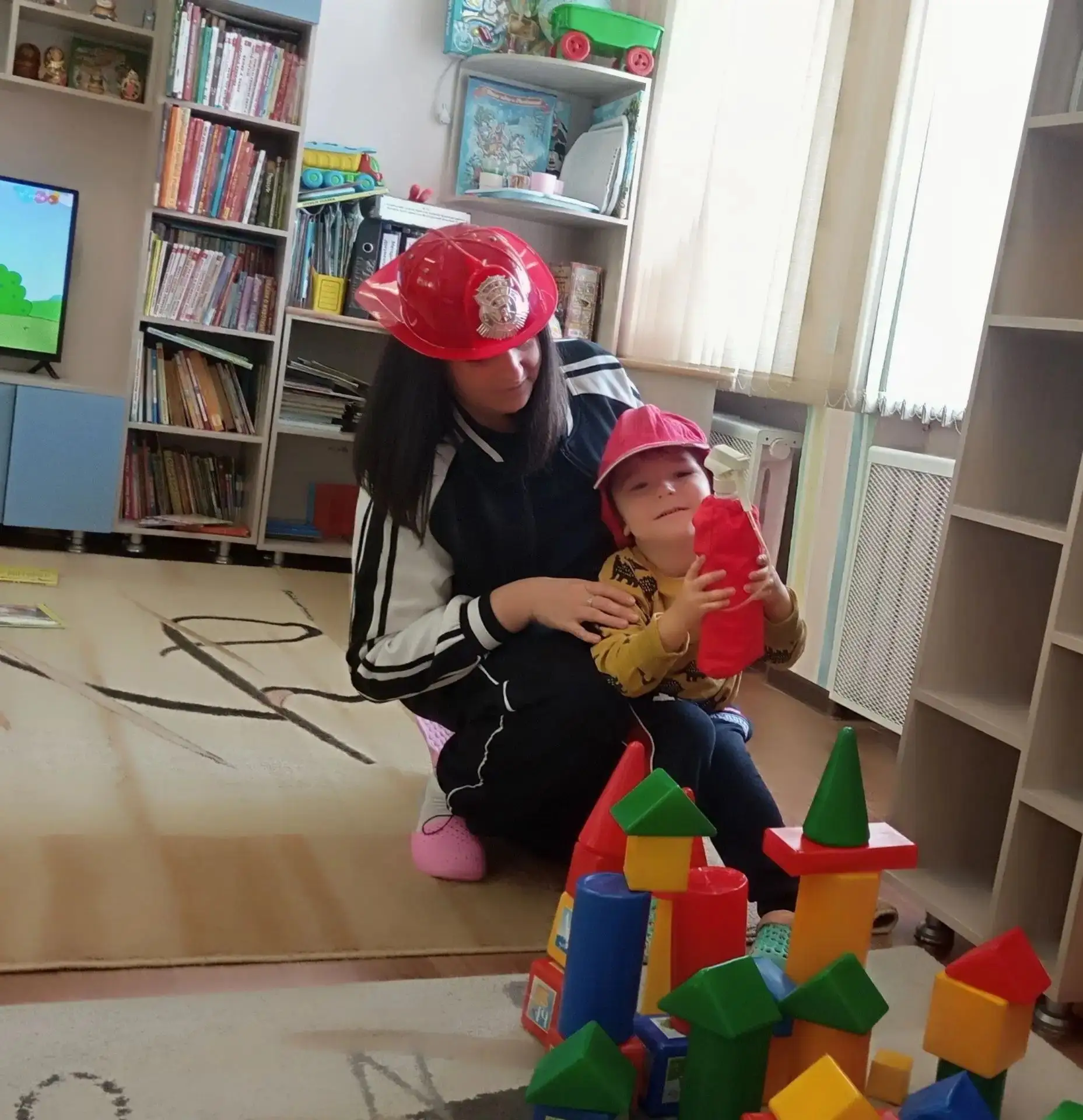 Маленькие спасатели: первое знакомство с пожарной безопасностью