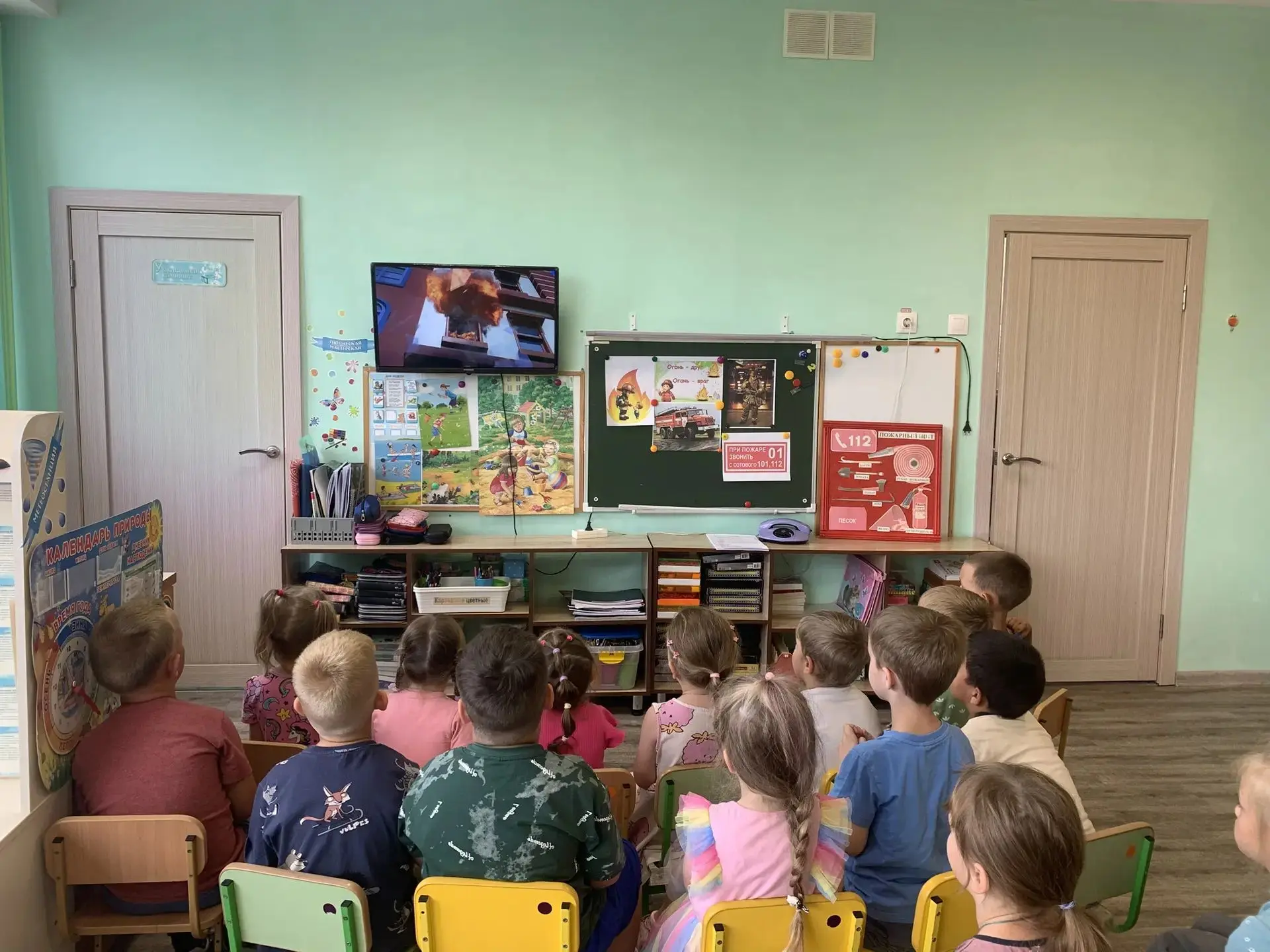 Ребята группы "Ромашки" повторили правила пожарной безопасности 🧯
Дошколята посмотрели обучающий ви