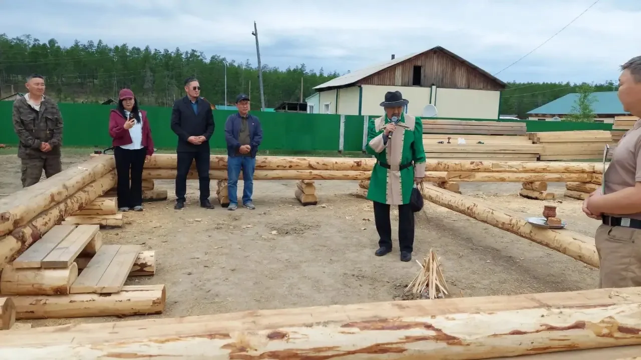 🏘️ «Үтүө дьыала» хамсааһын чэрчитинэн тутуллар түөрт кыбартыыралаах уопсай дьиэ акылаа...