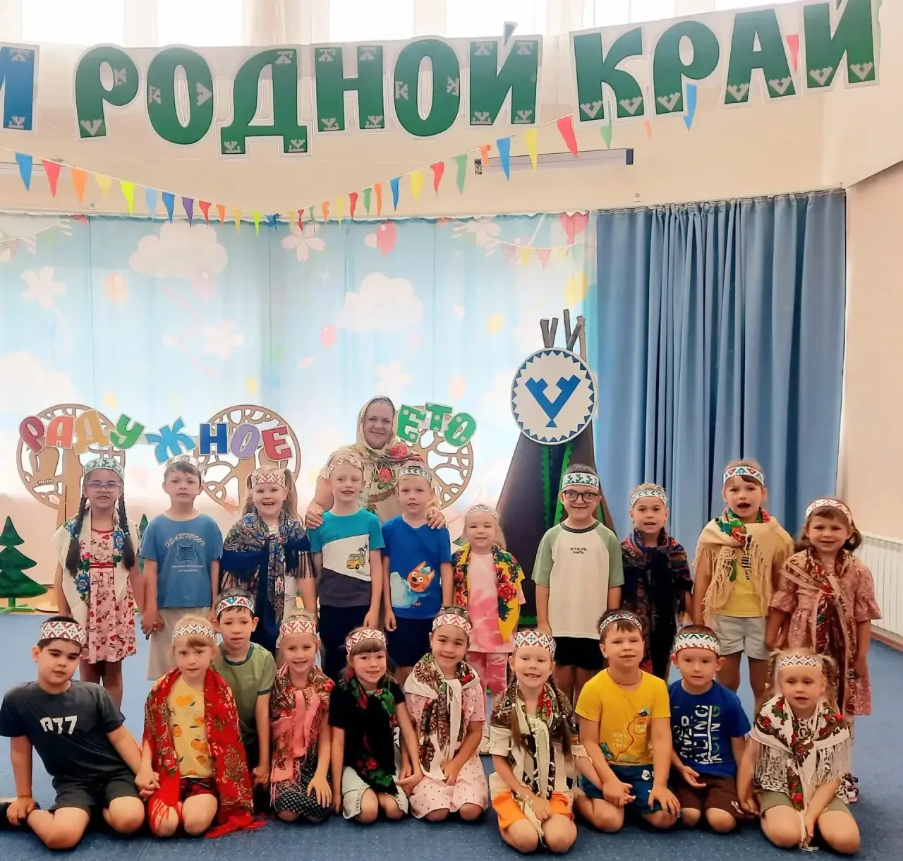 ✅ Сегодня в нашем детском саду прошел удивительный праздник — День платка в рамках нашей летней прог