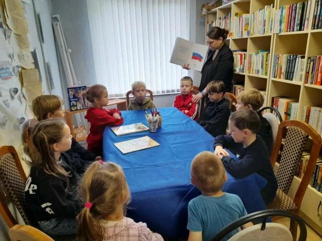 Двенадцатый день летнего лагеря был посвящен теме «Мои герои». Этот день прошел под знаком познания 
