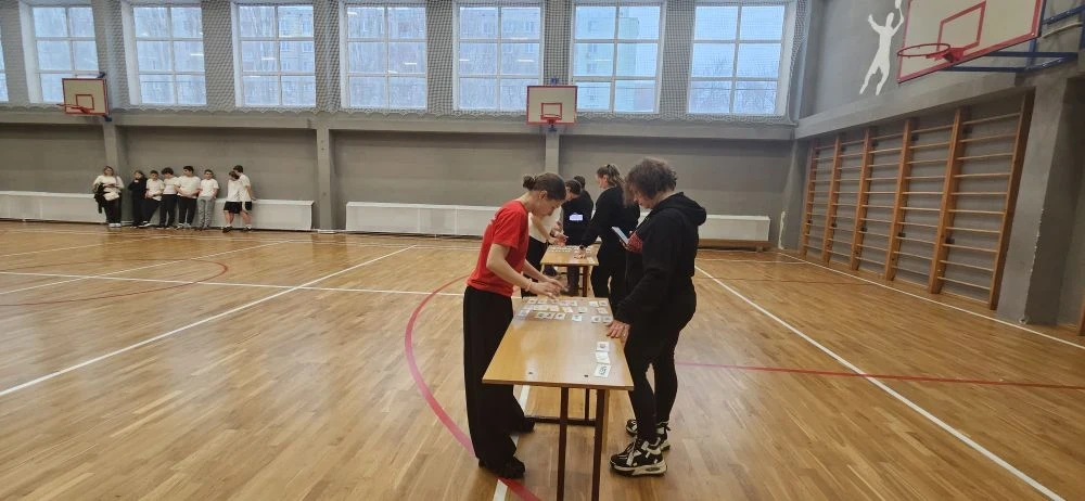 🚦22 января 2026 года на базе школы 107 прошел районный этап городского спортивного праздника "Здоров